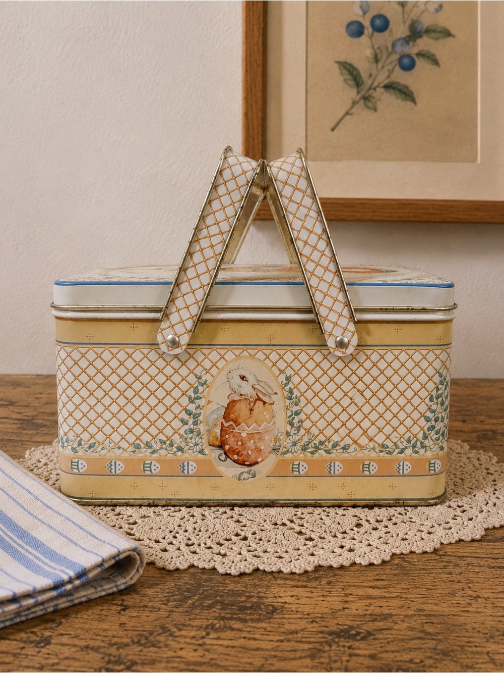 Vintage Jan Hagara “Victoria” Metal Sewing Basket Tin